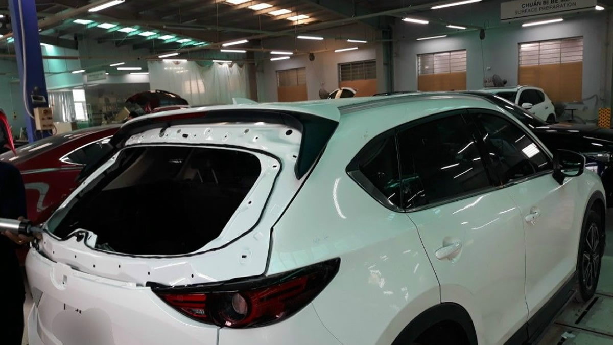 thay kính ô tô, kính chắn gió, kính lái, kính trước ô tô