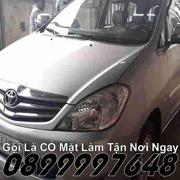 Thay kính lái chắn gió ô tô