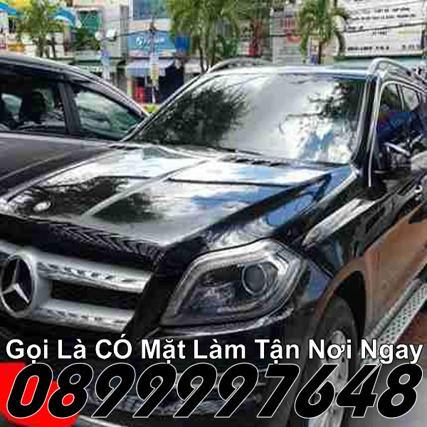 thay kinh o to thai lan