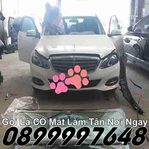 Thay kính xe ô tô giá rẻ